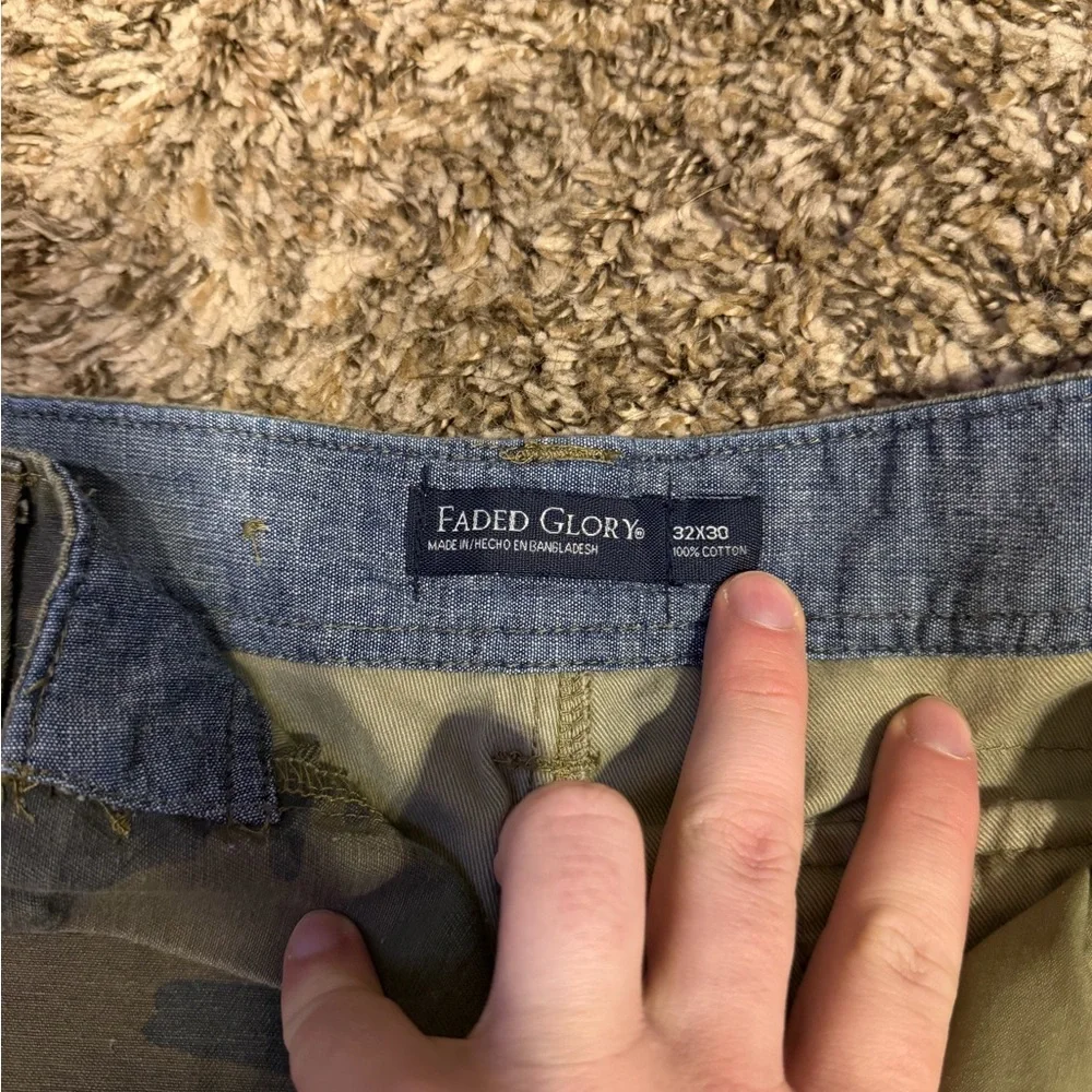 Faded Glory Woodland Camo Cargo Pants - Picture 2 of 2